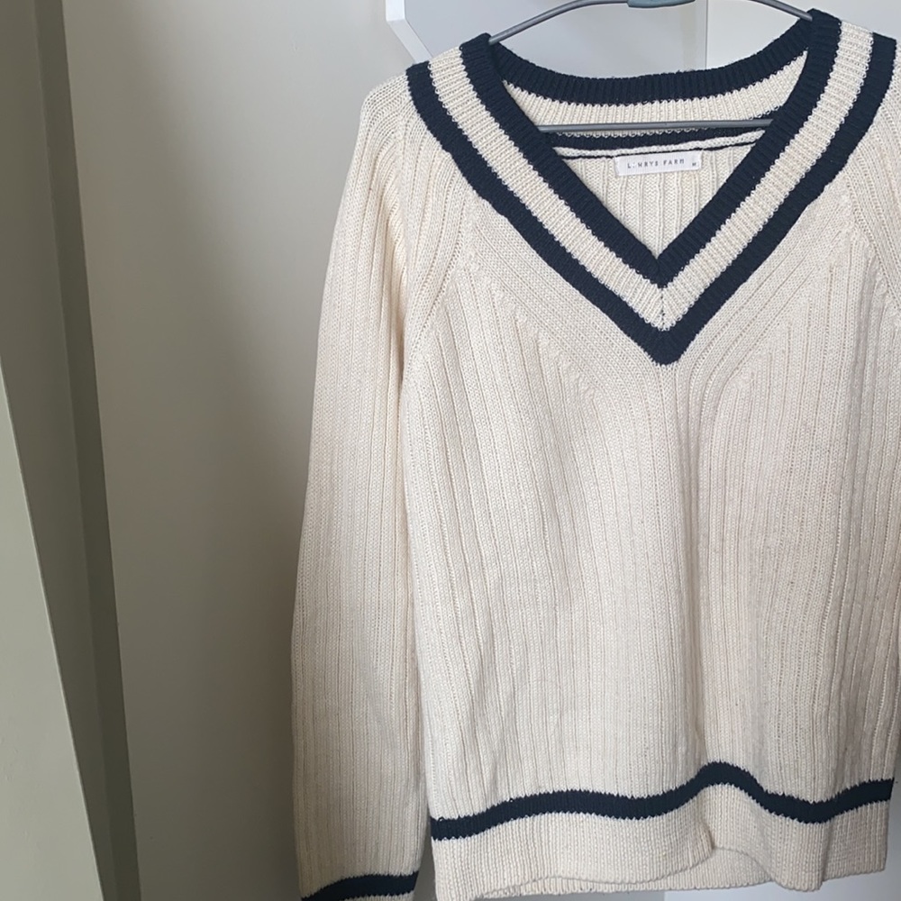 v neck sweater